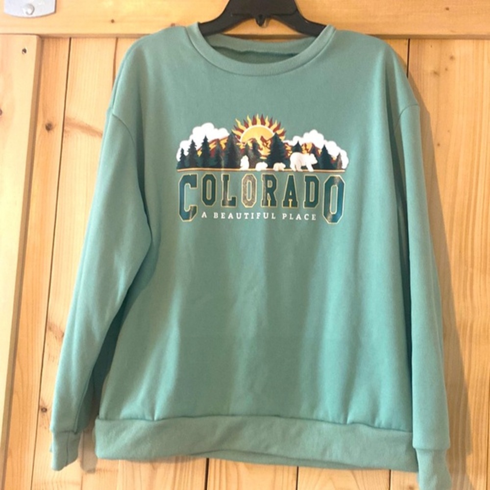 Shein sweatshirt size Large women’s green Colorado